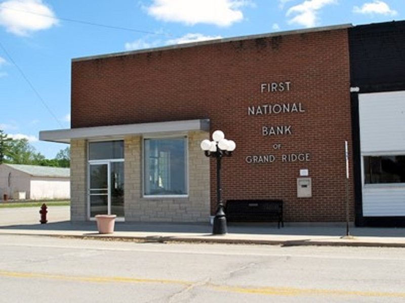 grand ridge national bank signage outside the office building