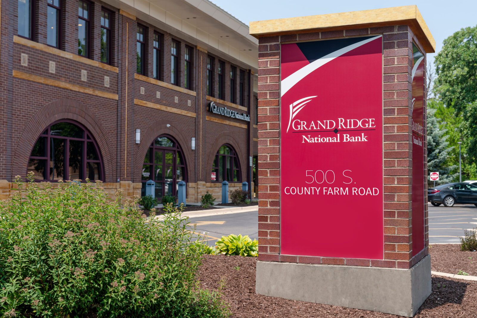 grand ridge national bank signage outside the office building